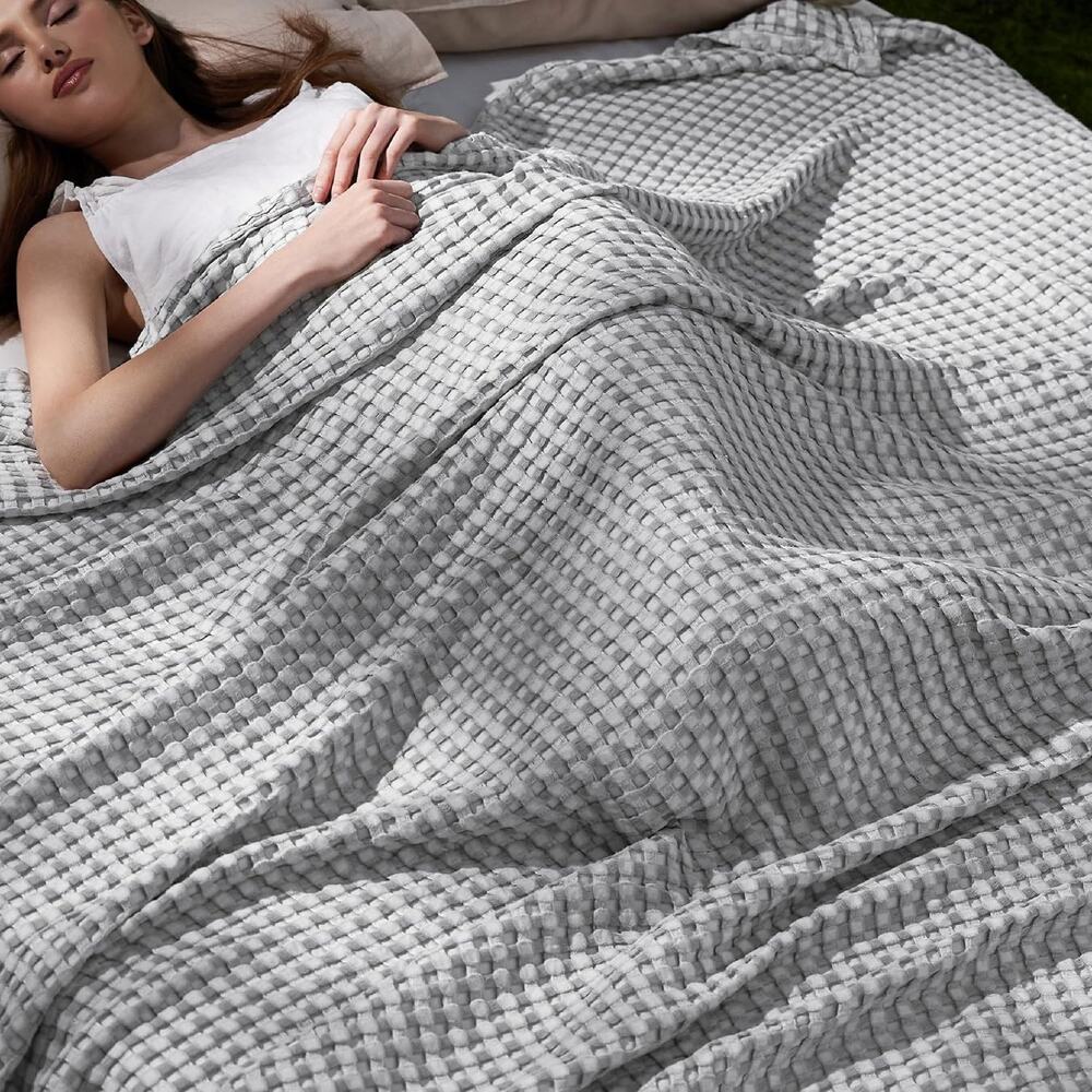 Bedsure Cooling Waffle Blanket for Hot Sleepers, Grey, Queen, 90"x90" 50% cotton